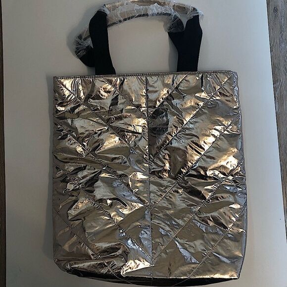 Victoria's Secret Limited Edition 2017 Metallic Rose Gold Tote Bag VS Travel - Picture 8 of 12